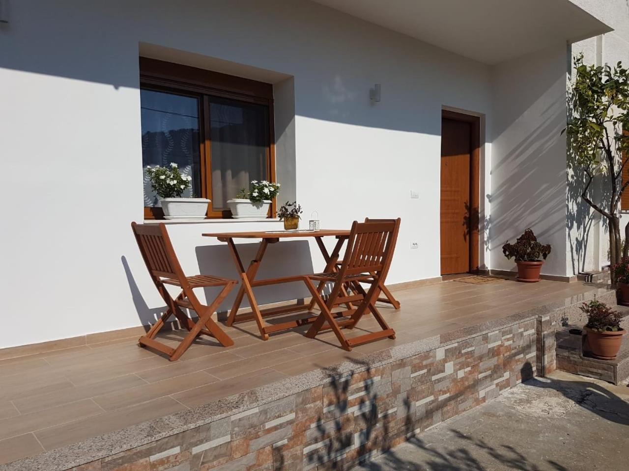 Apartmán Vila Alikaj Sarandë Exteriér fotografie